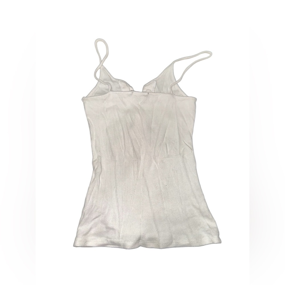 ✨ 5/$30 ✨ Chic‎ White Camisole for Women - Picture 2 of 3